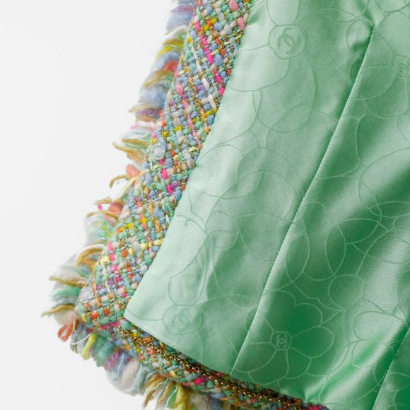 Chanel Fall 2001 Multicolour Silk Applique Tweed Jacket - Picture 12 of 16